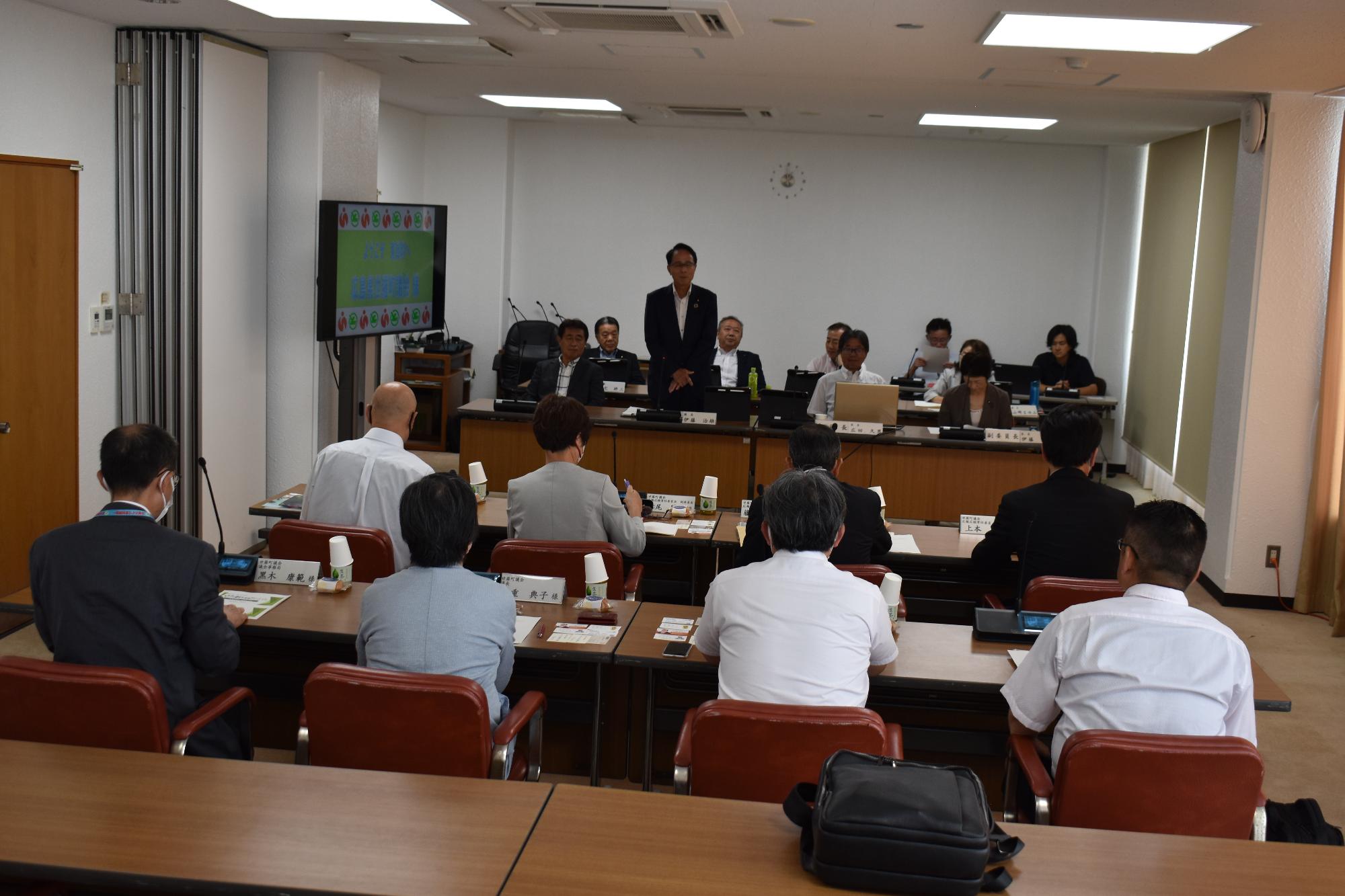 広島県世羅町議会の視察研修風景